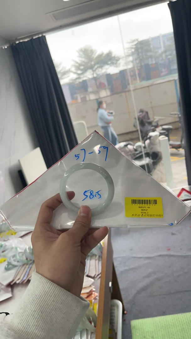 纯天然缅甸翡翠A货买断