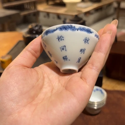 景德镇鱼和熊手工陶艺