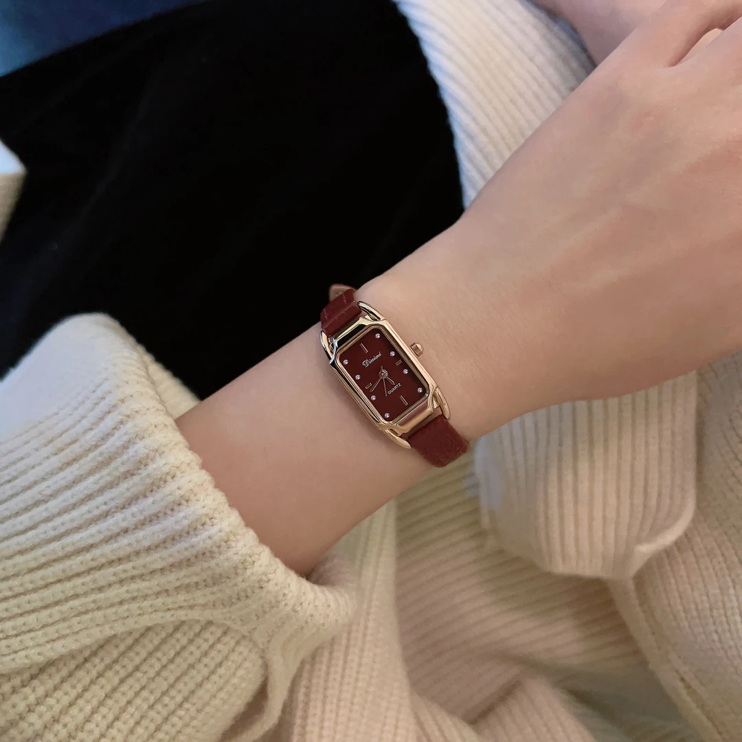 简约气质百搭新款时尚轻奢潮流高级感时装真皮防水女表双11好物
