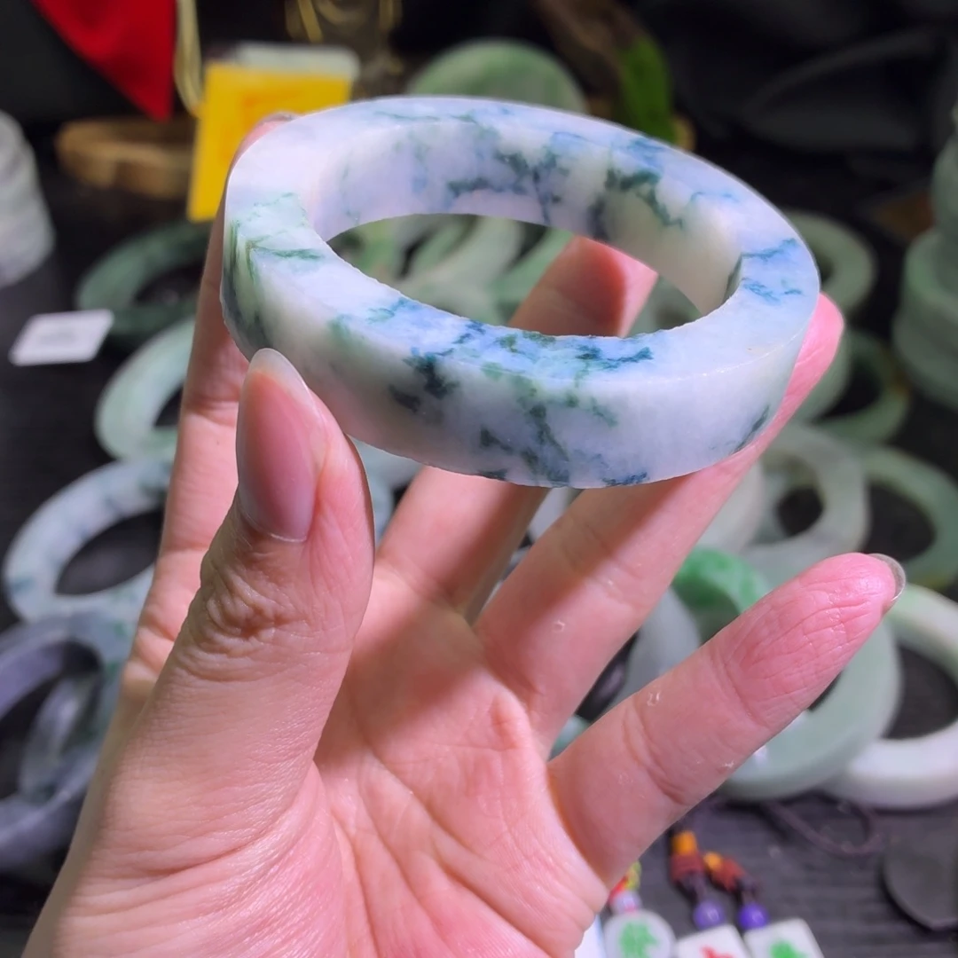 定制翡翠未镶嵌天然翡翠A货毛胚手镯定制
