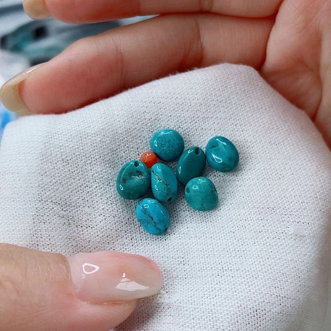 南红玛瑙未镶嵌珠宝奇石