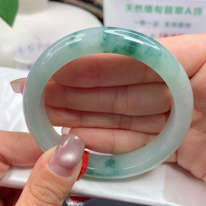 未镶嵌手镯翡翠小*飘花