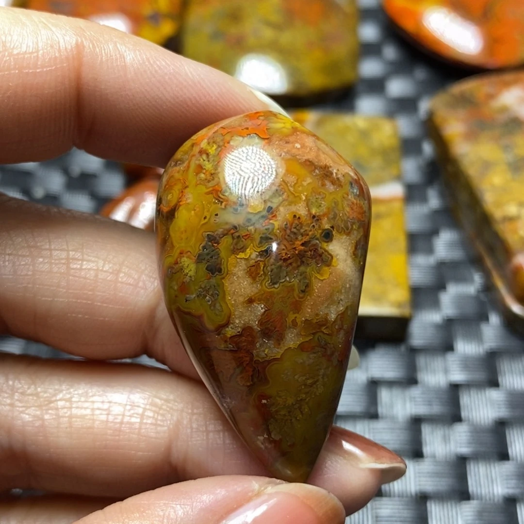 玛瑙/玉髓挂坠未镶嵌