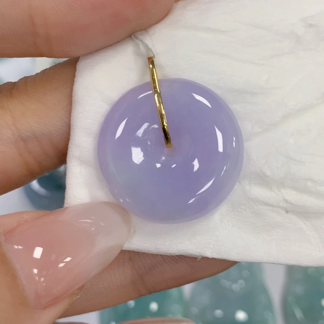 颈饰18K金镶嵌翡翠