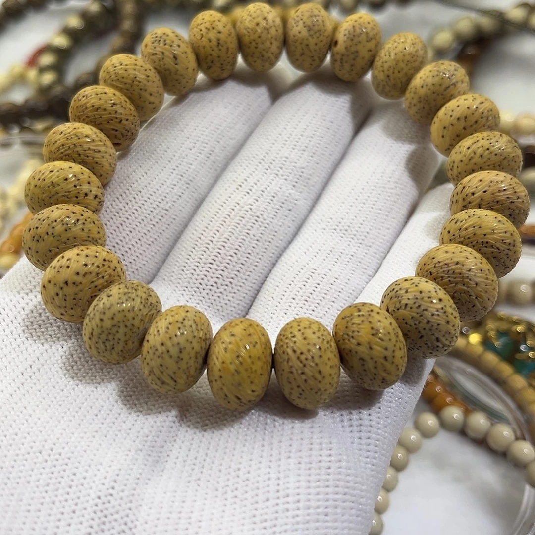 吊坠星月菩提苹果拉丝