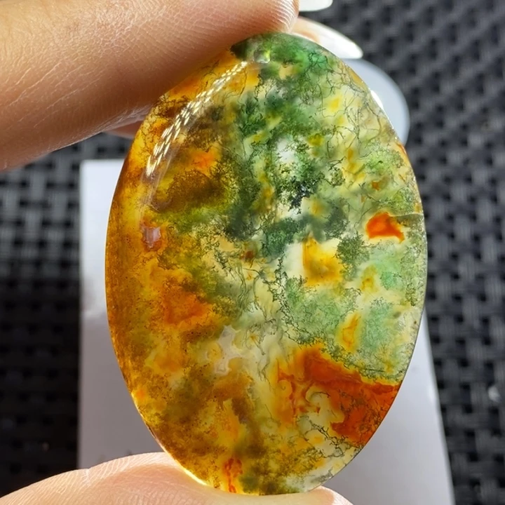 未镶嵌颈饰玛瑙/玉髓剑