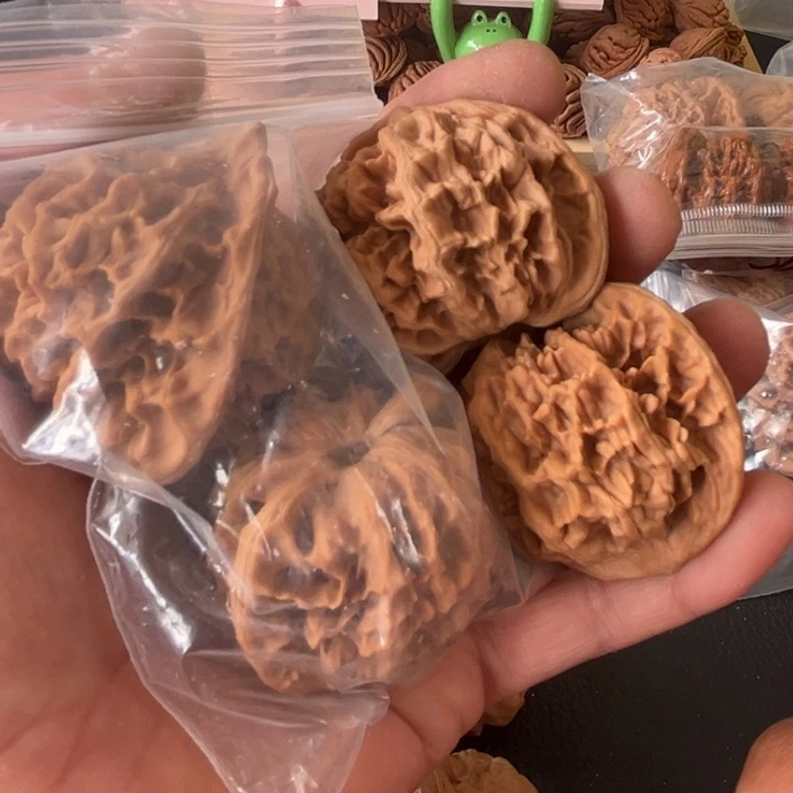 文玩核桃把件无****)帝王