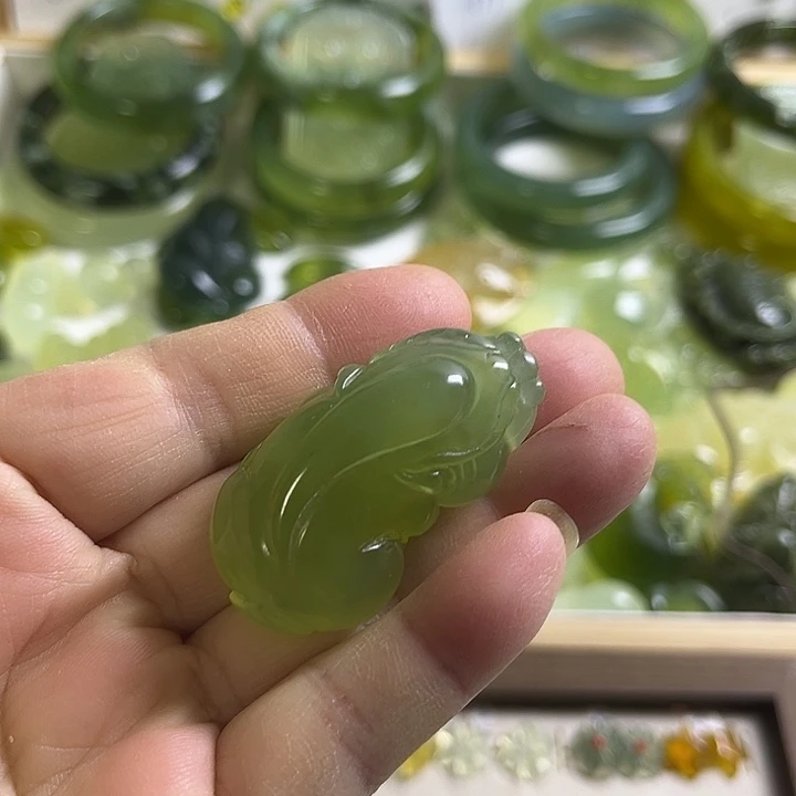 银S925镶嵌蛇纹石玉吊坠(不含链)