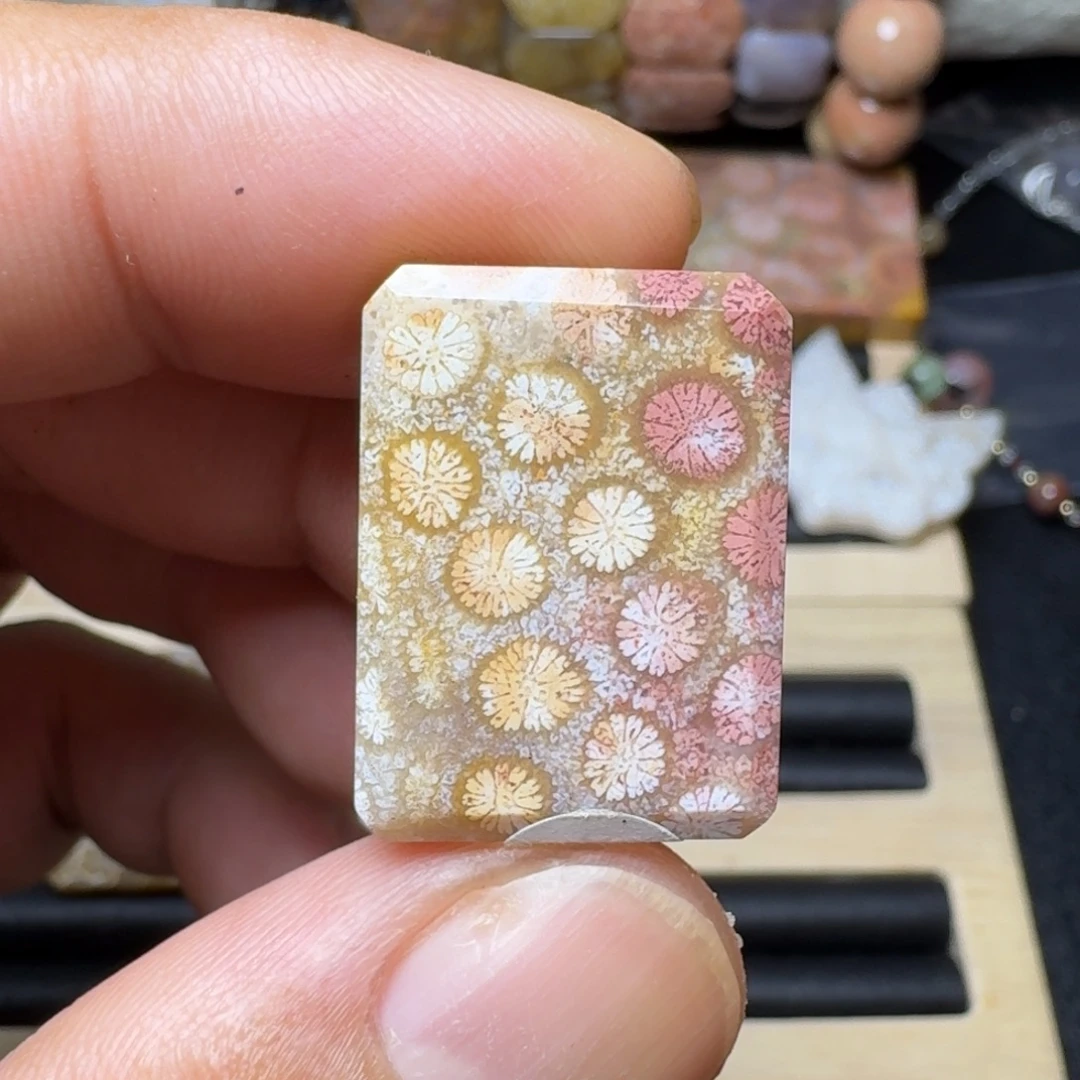 硅化玉未镶嵌纯天然色有机玉石保真色