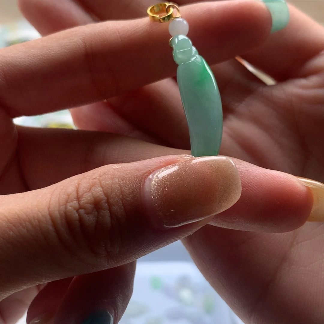 未镶嵌手串翡翠挂件