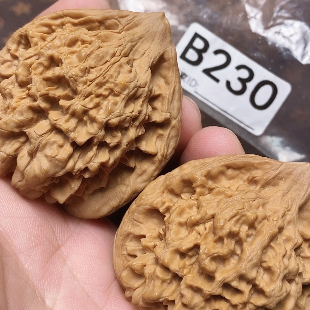 把件文玩核桃官帽。 50 磕尖