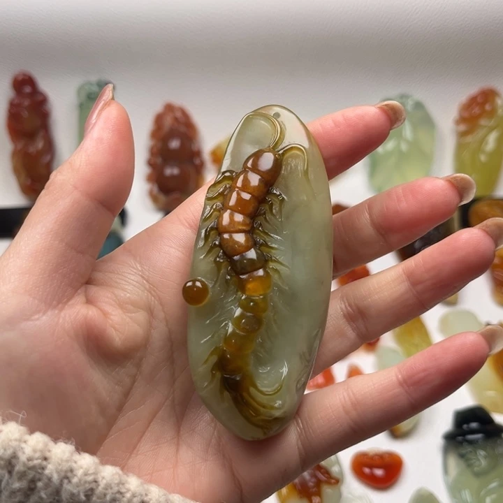 岫玉未镶嵌颈饰岫玉