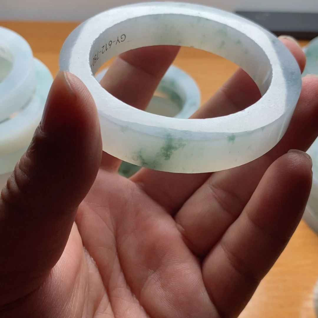 魏***期定制翡翠缅甸翡翠，未镶嵌