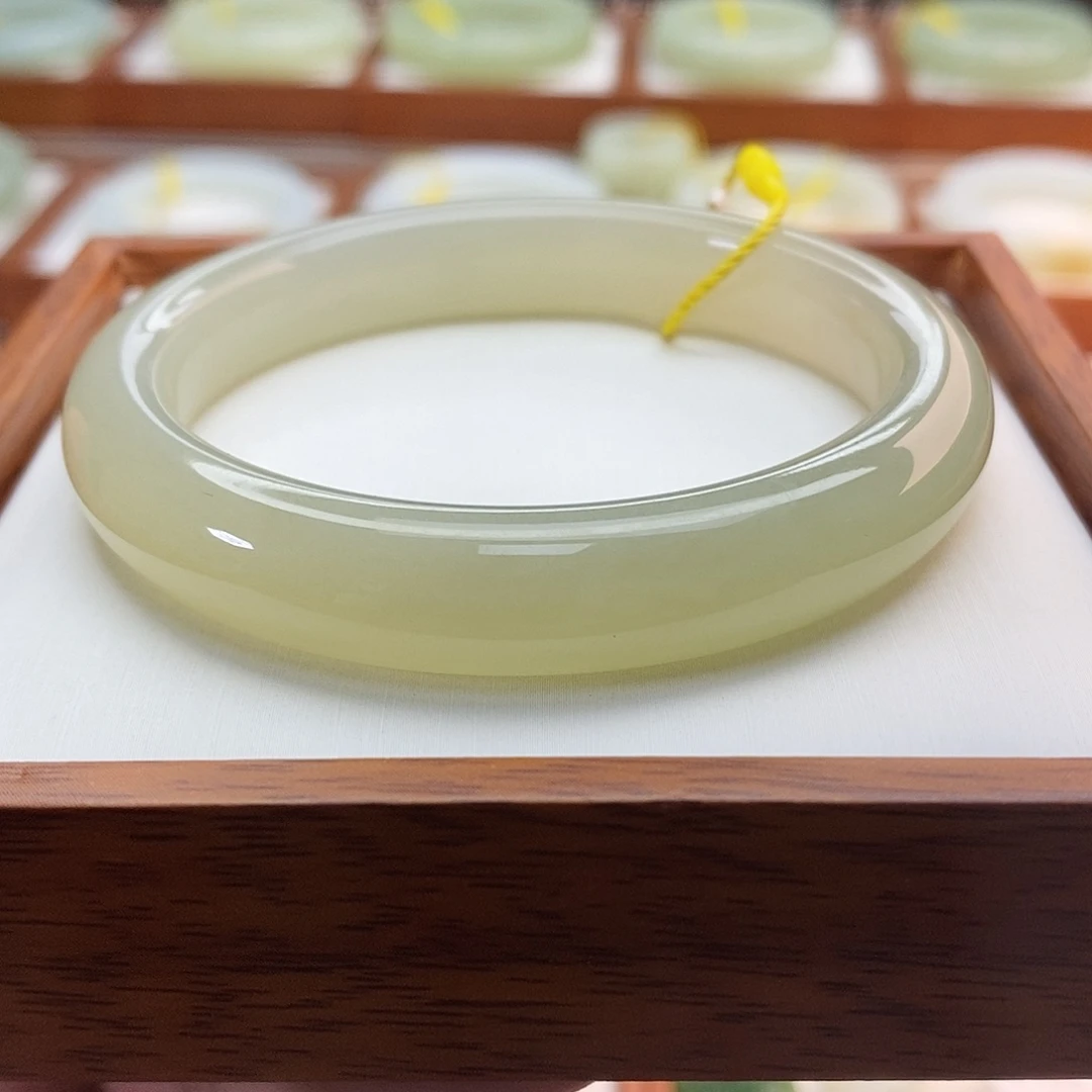 手链未镶嵌和田玉