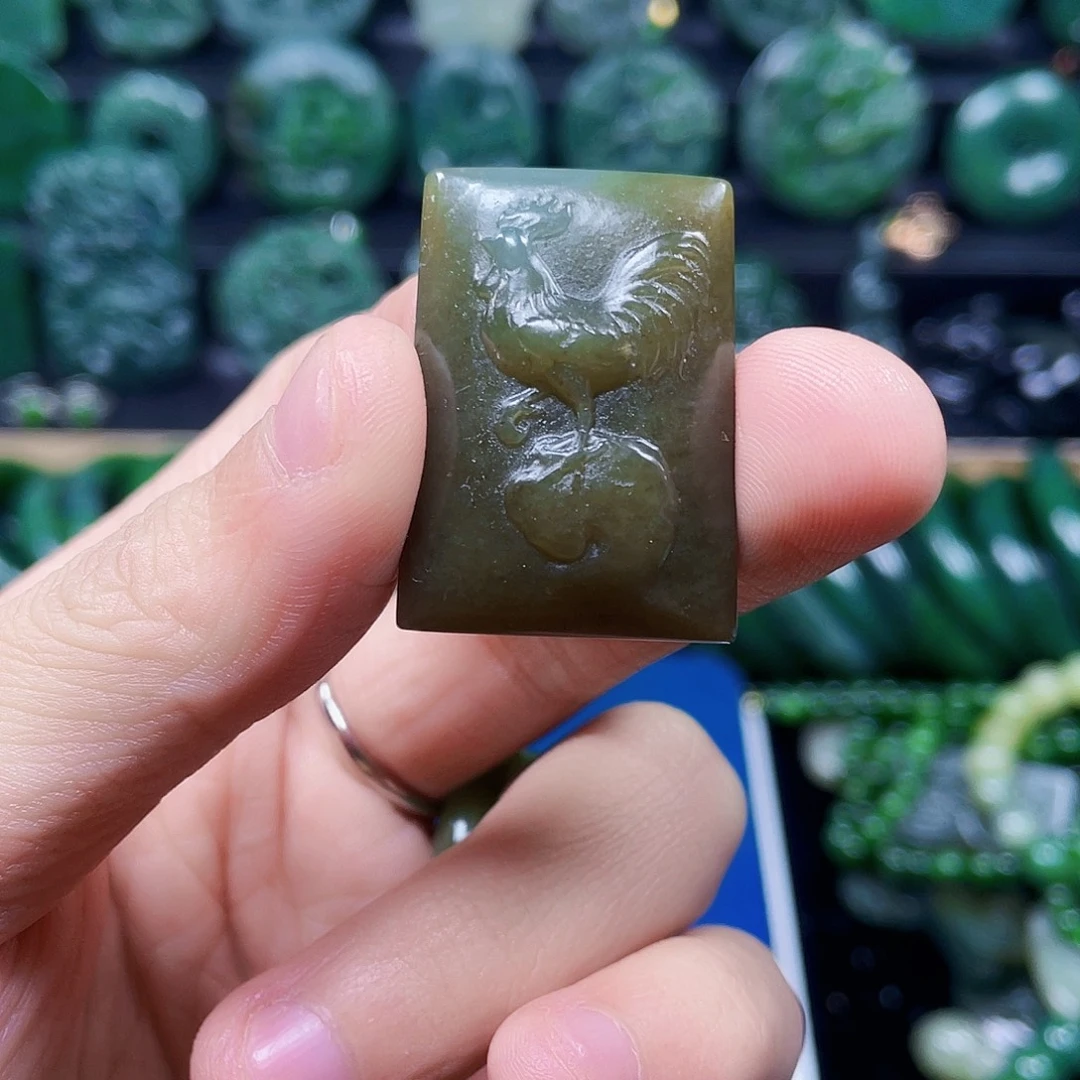 和田玉未镶嵌珠宝半成品