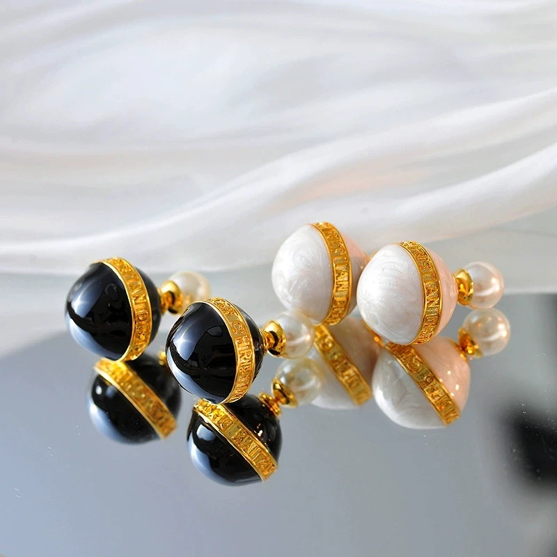 铜合金耳饰 复古轻奢黑白圆形耳钉轻奢优雅金边两戴优雅耳环耳坠