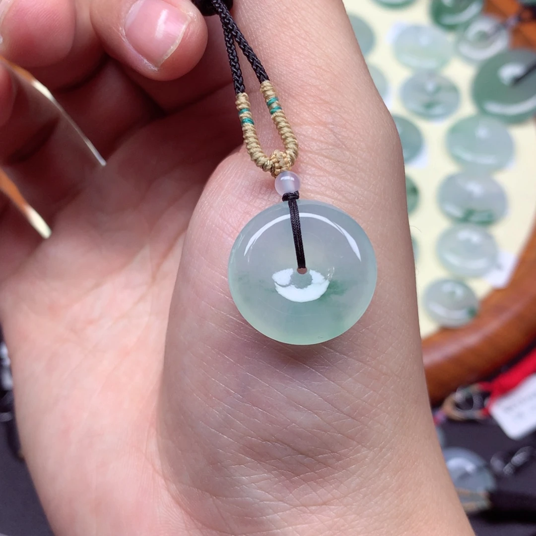 翡翠未镶嵌颈饰吊坠21.3/5.7mm