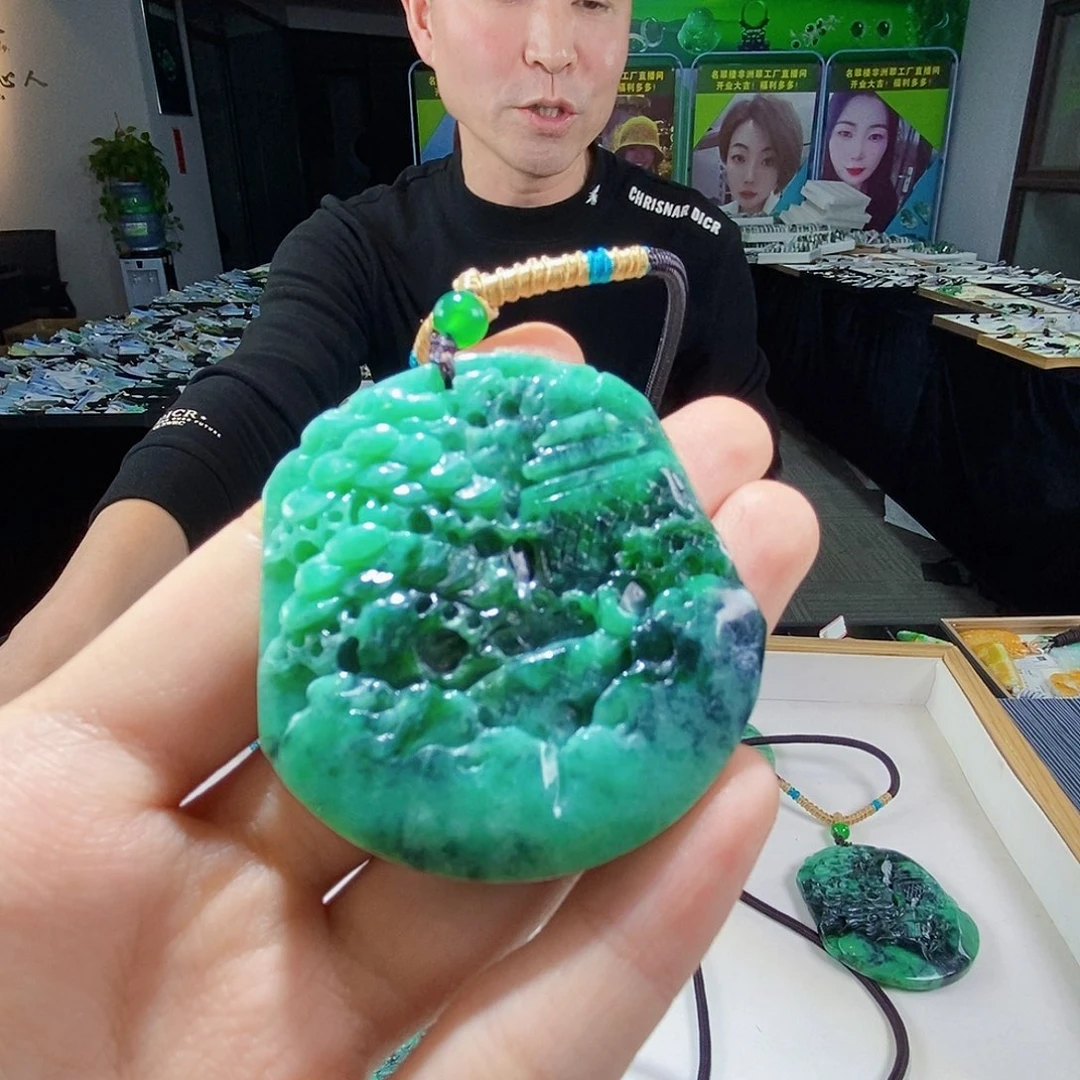 颈饰未镶嵌翡翠翡翠