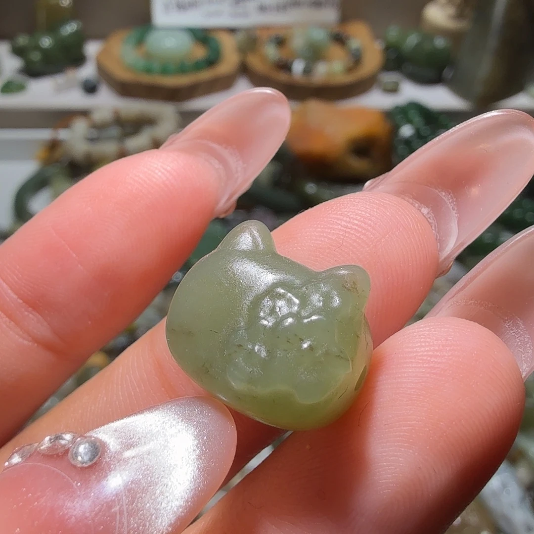 和田玉未镶嵌珠宝奇石