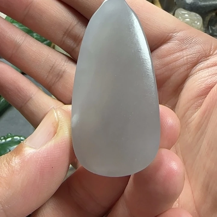 和田玉未镶嵌颈饰福利活动