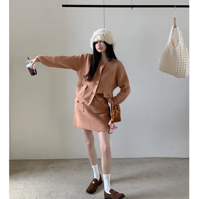 小香风名媛套装气质长袖毛衣针织外套女秋季穿搭高腰半身裙两件套