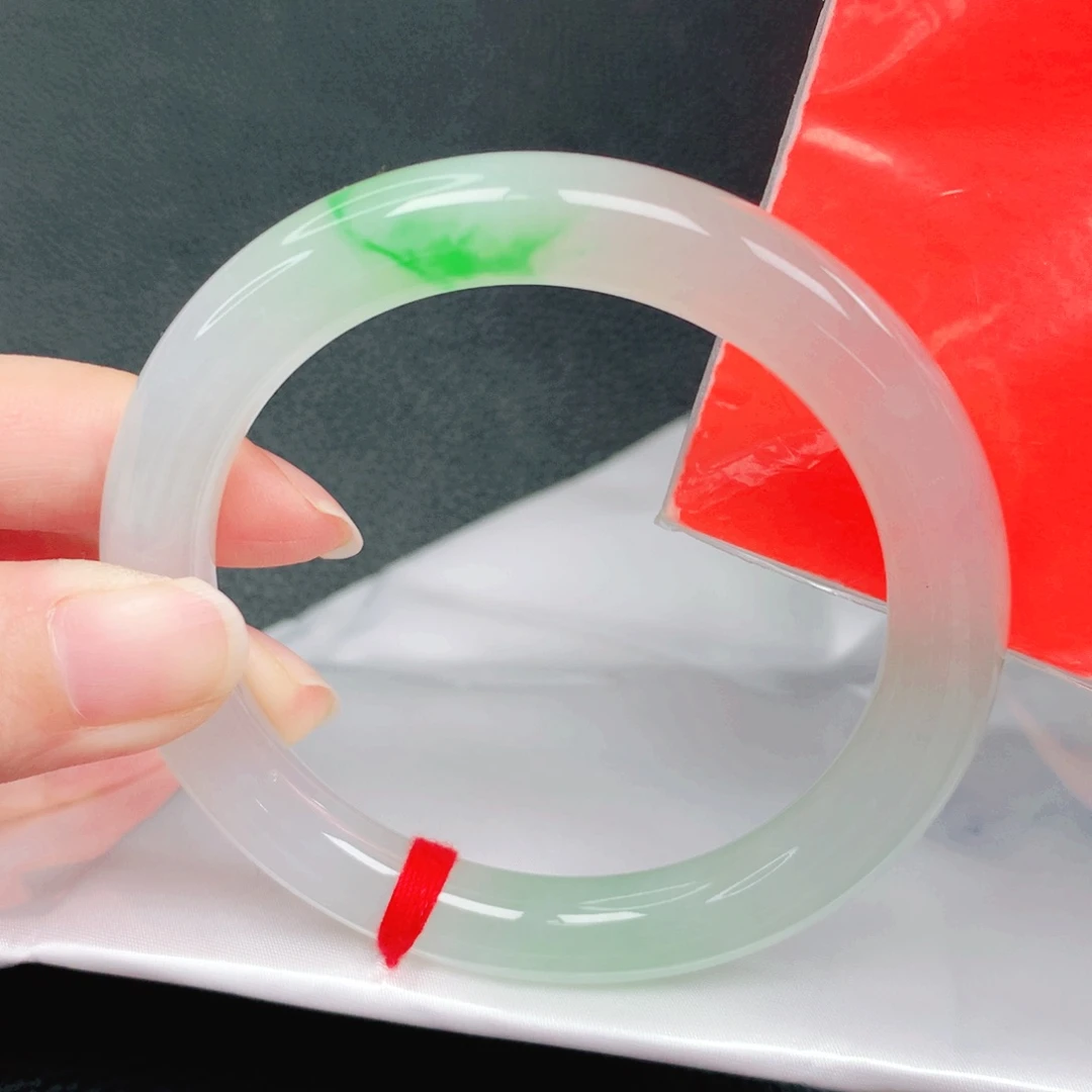 翡翠未镶嵌手镯58圈