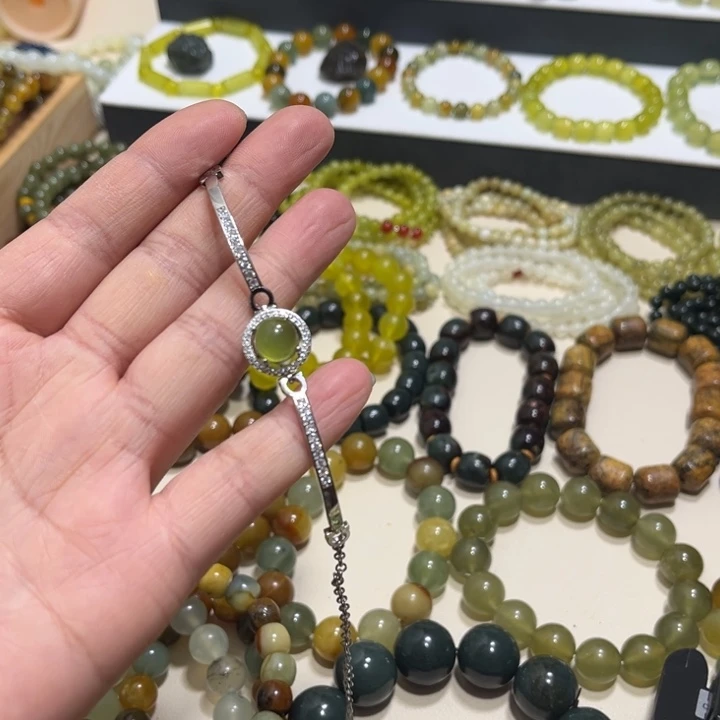 蛇纹石玉未镶嵌手链