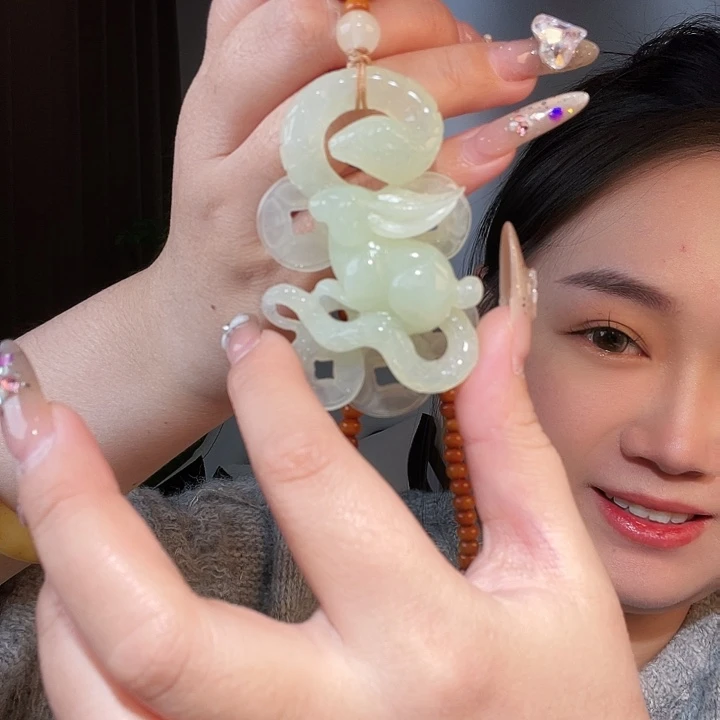 未镶嵌蛇纹石玉颈饰周*刚