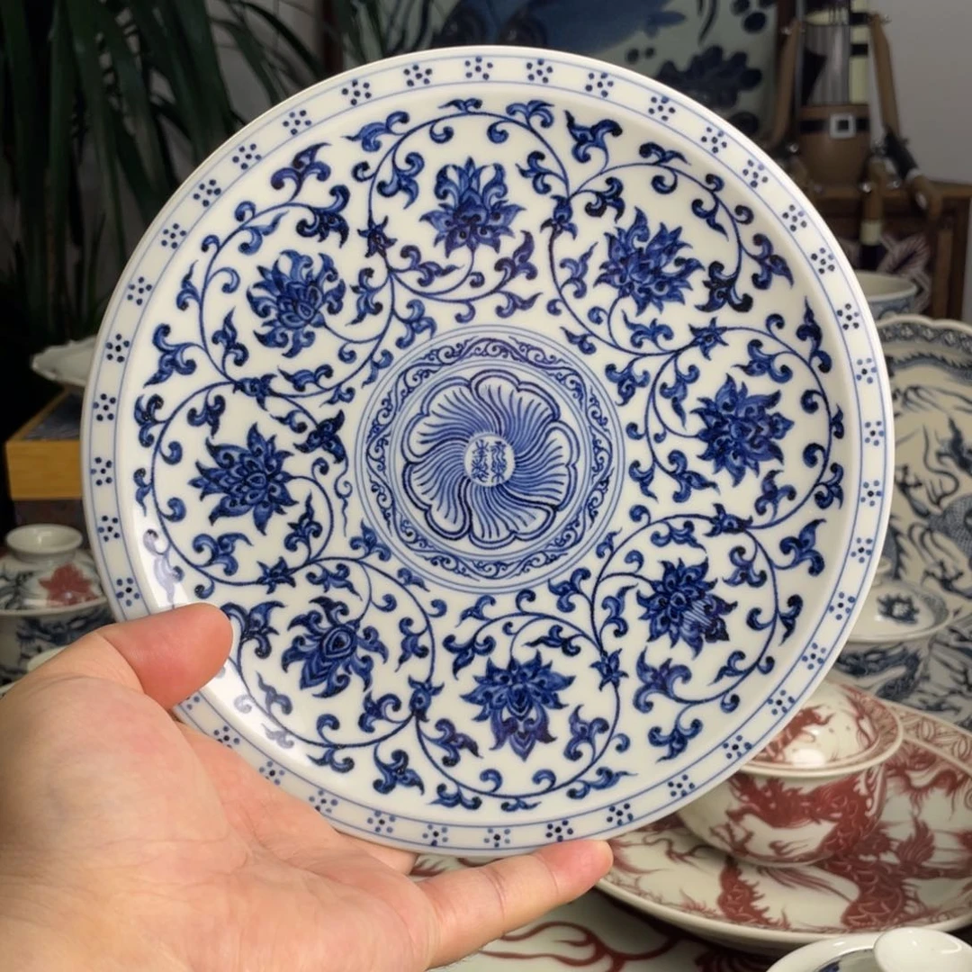 青花永乐缠枝莲壶承