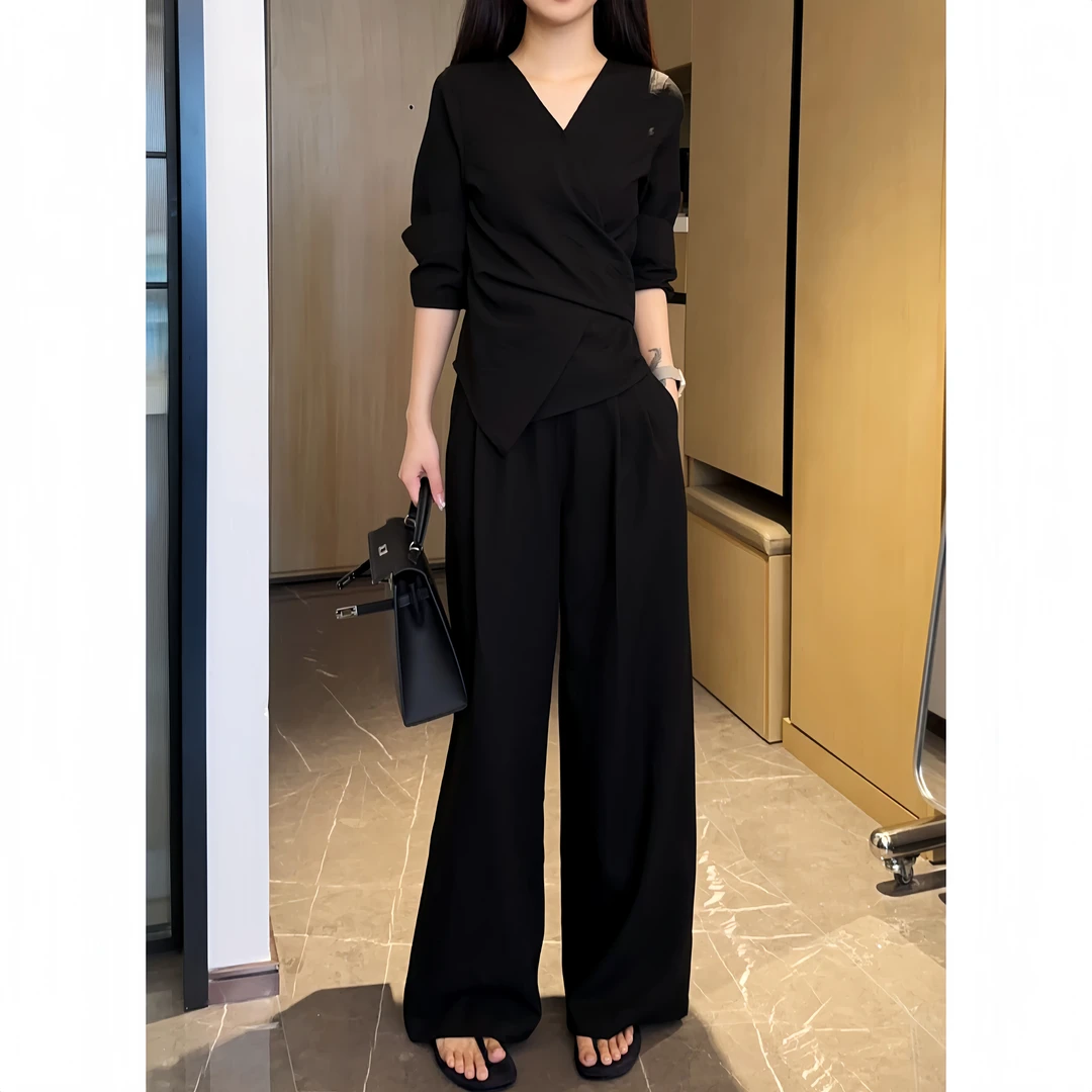 2025新款时尚套装女黑色V领收腰上衣宽松阔腿裤休闲两件套