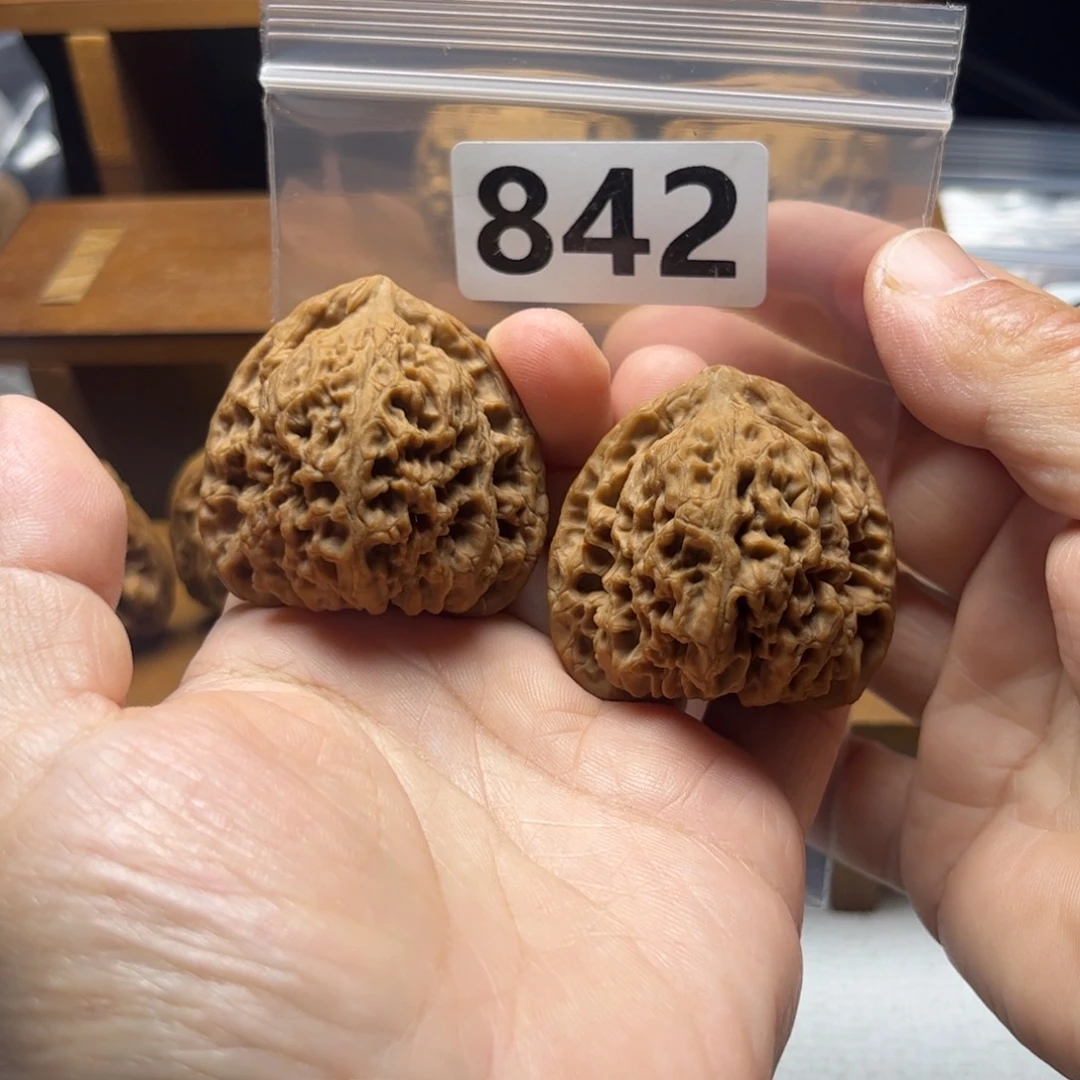 吊坠文玩核桃三角将41