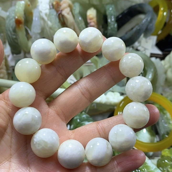 未镶嵌岫玉手链45