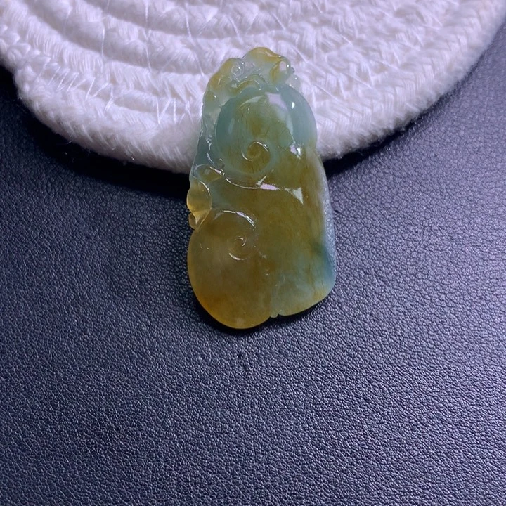 未镶嵌定制翡翠如意