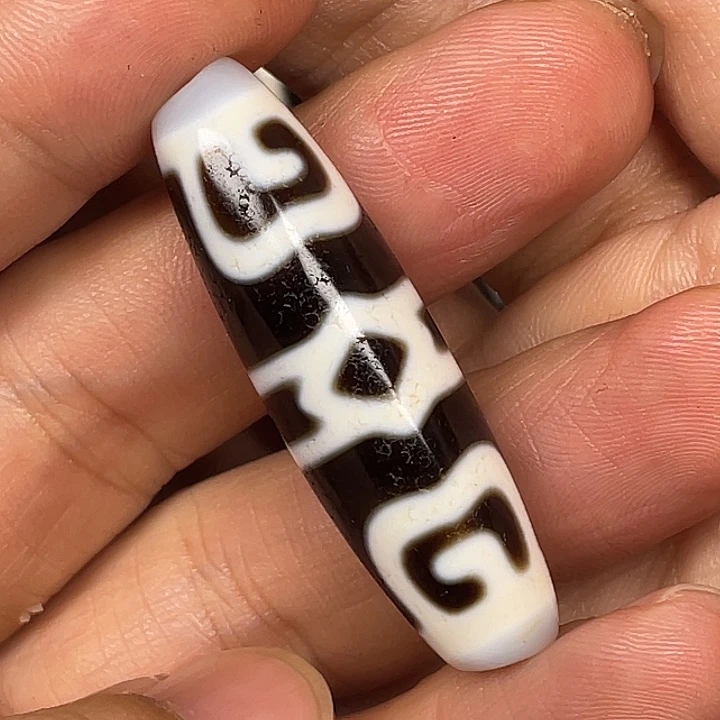 亢***悔玛瑙/玉髓未镶嵌颈饰