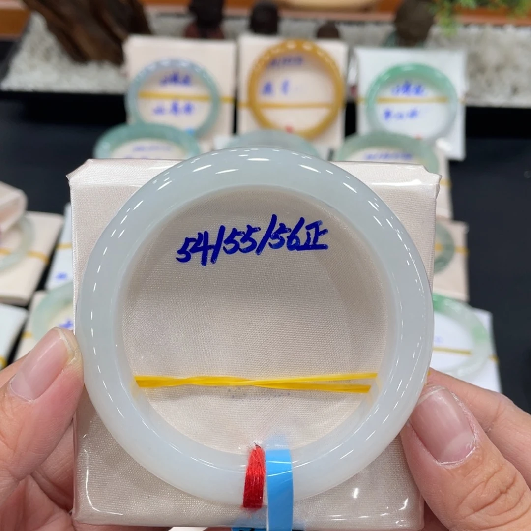 未镶嵌手镯翡翠缅甸翡翠天然翡翠