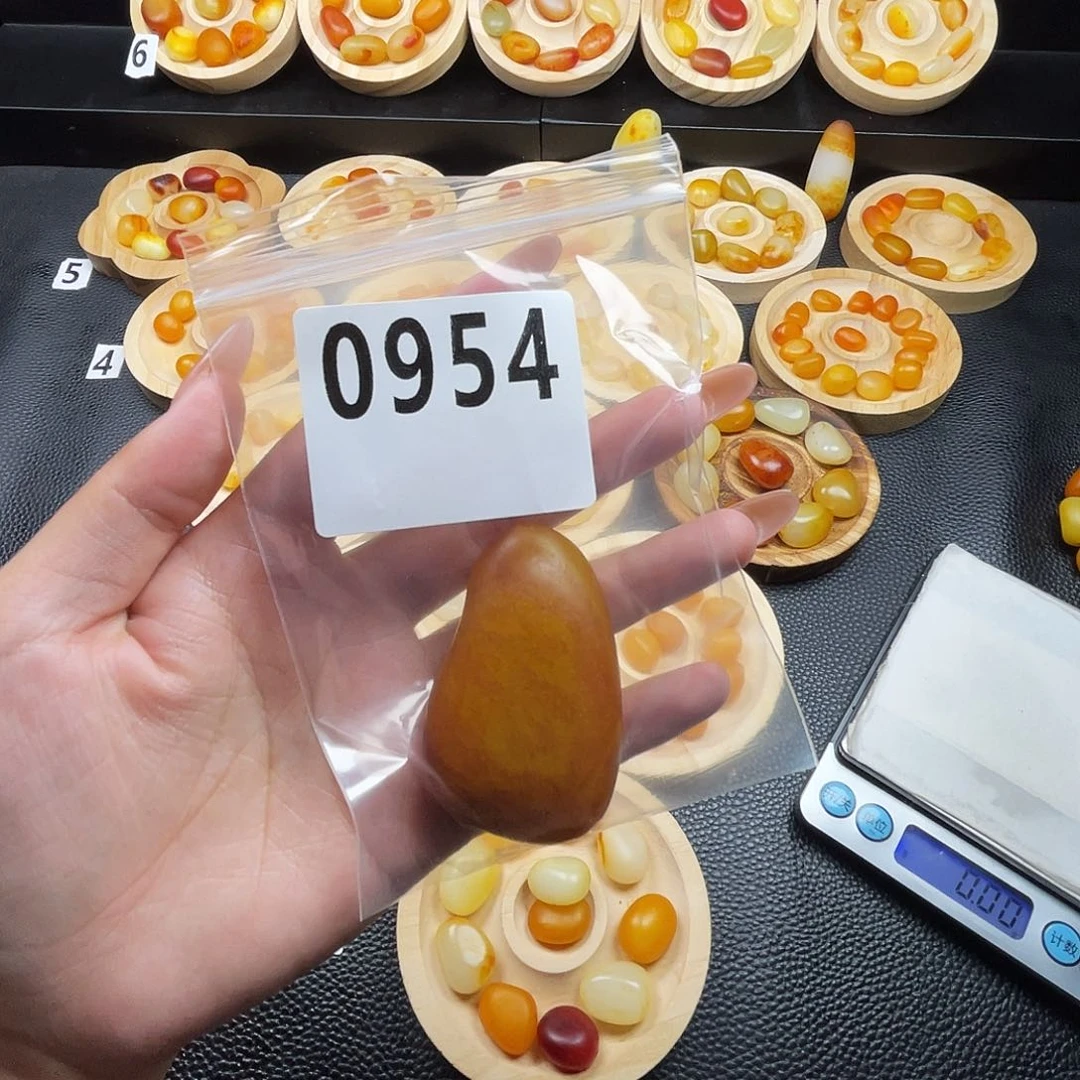 和田玉未镶嵌吊坠(不含链)小*