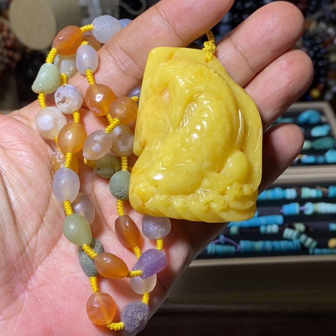 蜜蜡未镶嵌裸石配饰