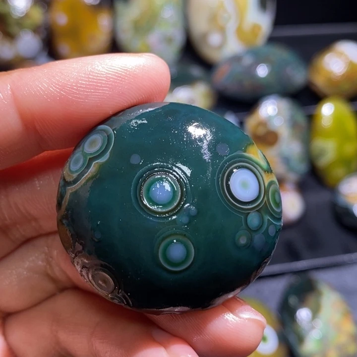 未镶嵌玛瑙/玉髓珠宝奇石