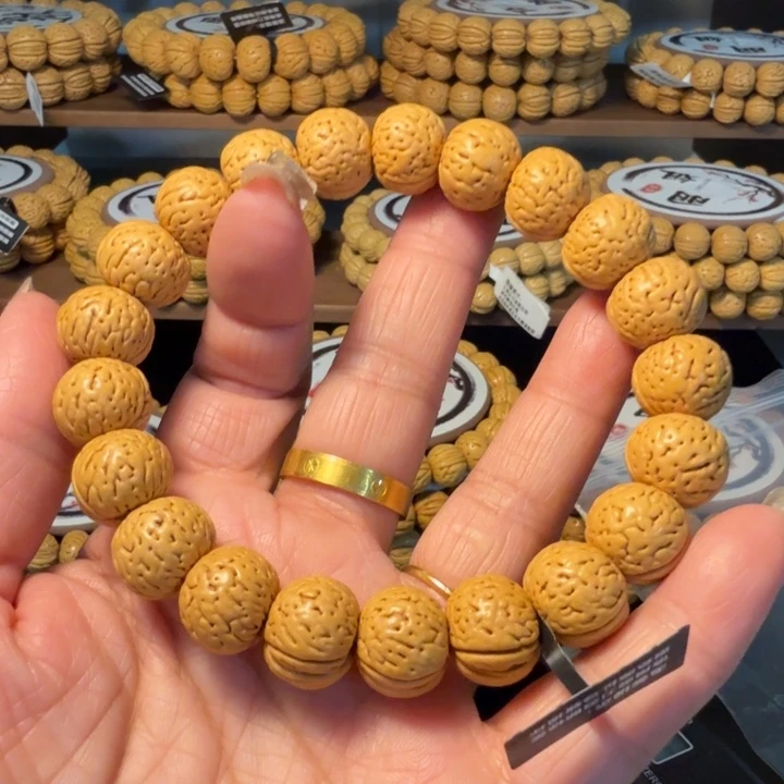 修***)精品桃核老树金丹