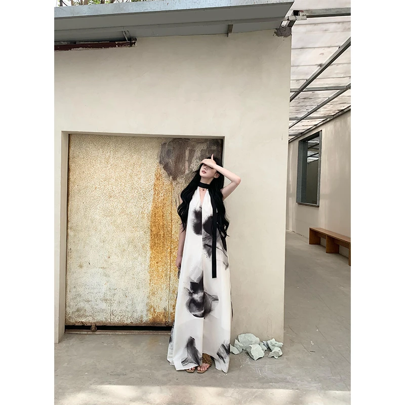 法式气质轻奢高级感连衣裙女2025夏季新款宽松百搭减龄感长裙