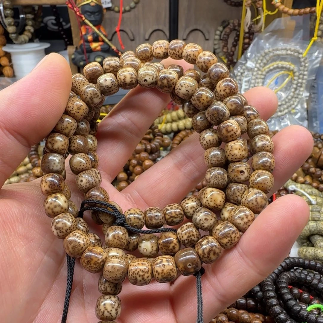 乄***夵星月菩提吊坠9*8陈籽虎皮脖挂