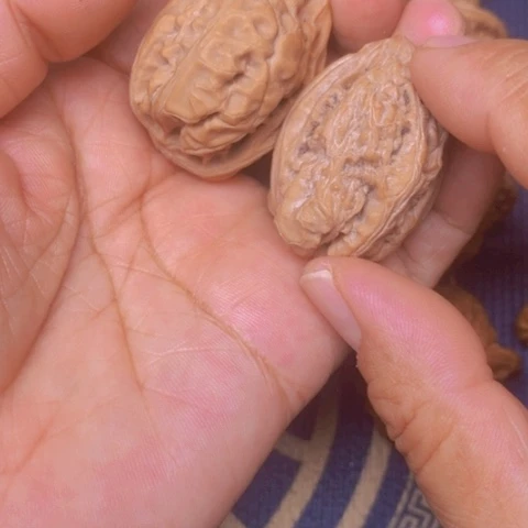 【闪购商品】文玩核桃吊坠｜*烟至尊宝异形