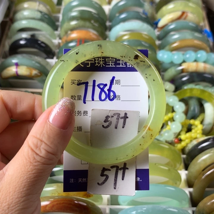 未镶嵌蛇纹石玉手镯7186