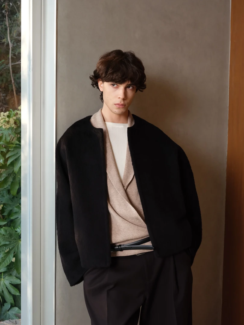 25466#HOPECONCEPT触手可及的暖 轻盈奢华秘鲁苏力澳毛茧型大衣