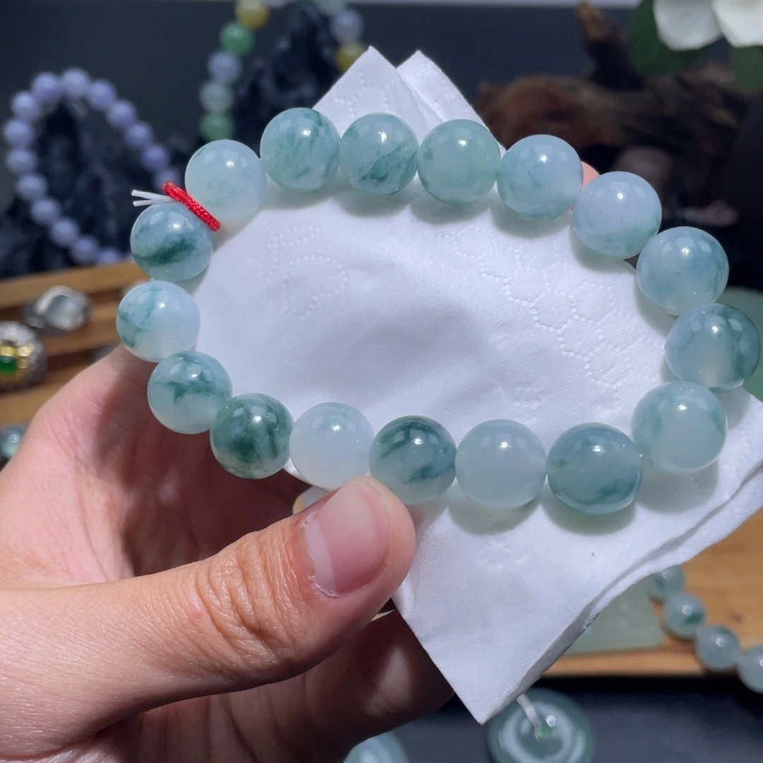 定制翡翠未镶嵌手串