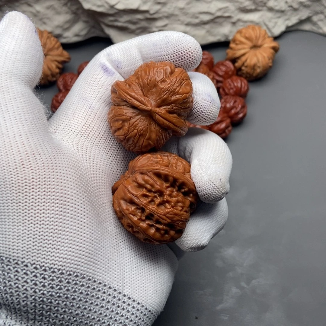 文玩核桃吊坠42元宝