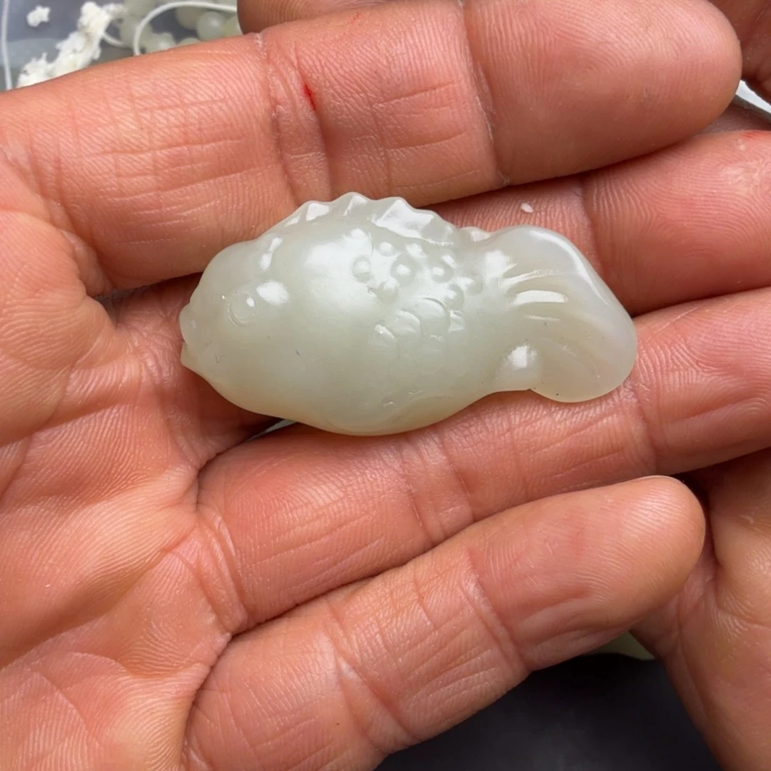和田玉颈饰未镶嵌蒙*亮