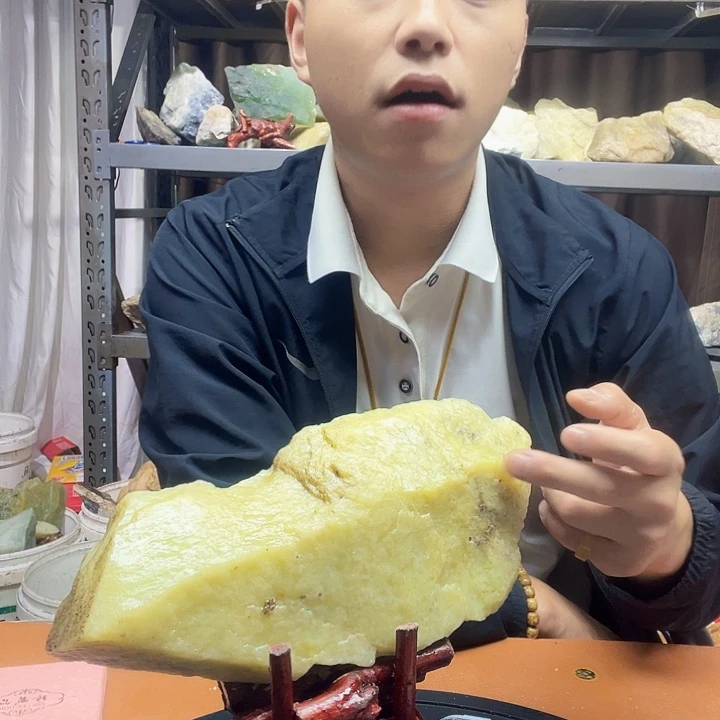 八***军未镶嵌蛇纹石玉珠宝奇石1