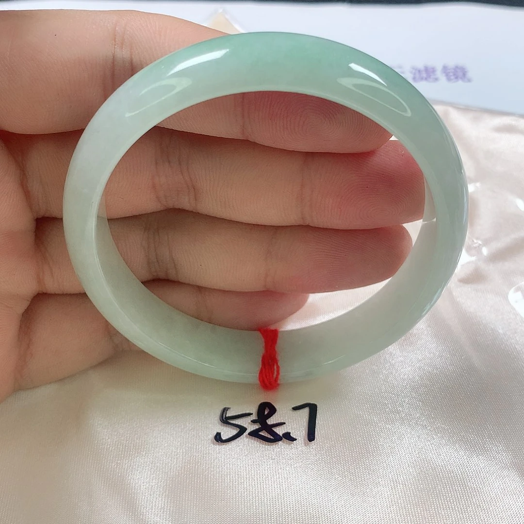 翡翠手镯未镶嵌374号
