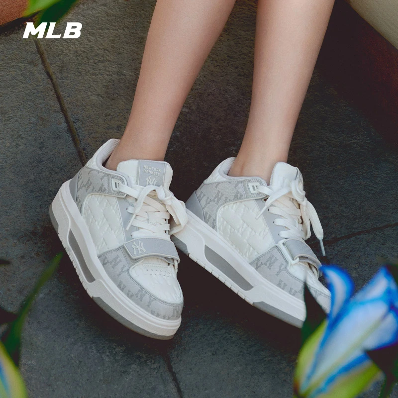 【张凌赫同款】MLB男鞋女鞋学长鞋板鞋老花系列时尚休闲鞋3ASXCMM4N